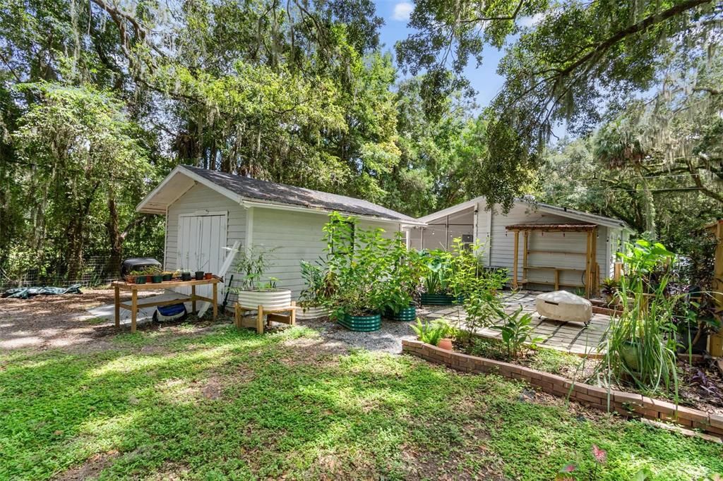 Backyard, Detached Garage, Exterior