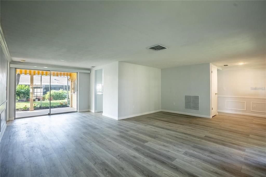 Empty room, Interior, Recessed Lighting, Wood Texture Flooring