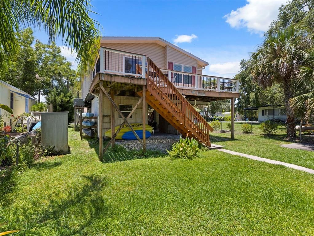 Backyard, Exterior