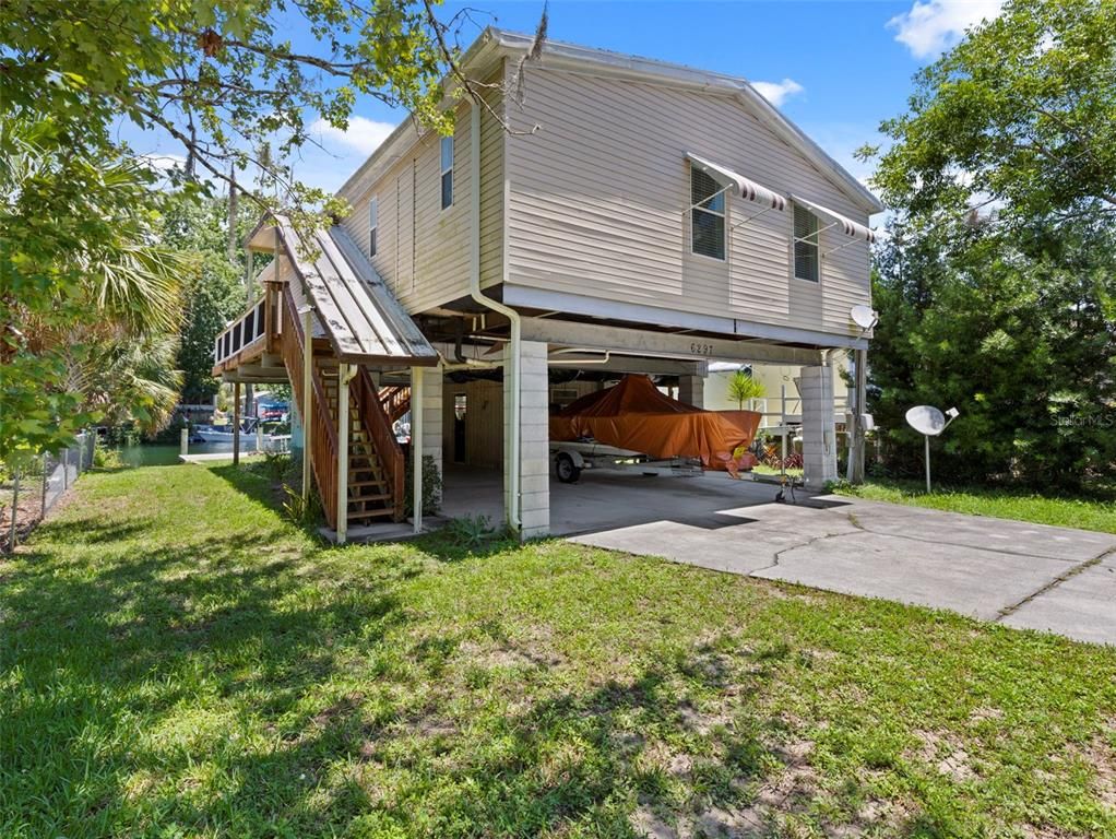Backyard, Exterior