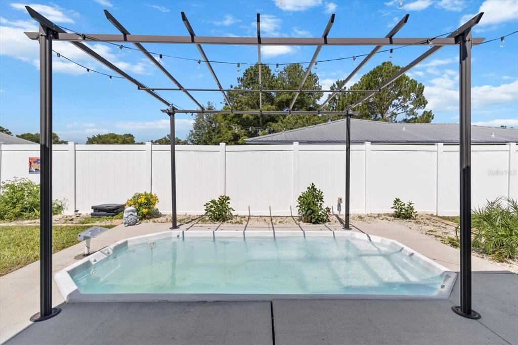 Exterior, Glass Ceilings, Pool