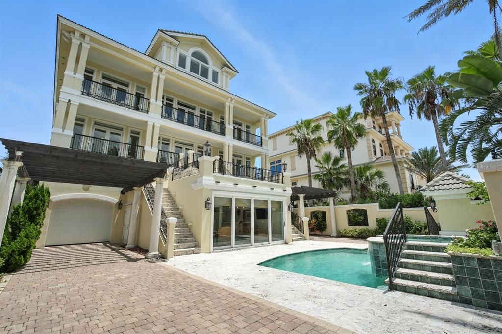 Exterior, Facade, Pool, Condo Building