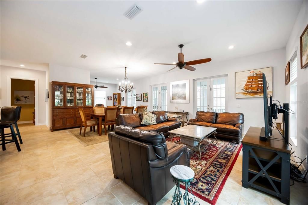 Chandelier, Dining room, Interior, Living room, Recessed Lighting