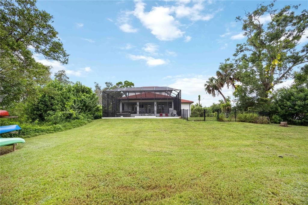 Backyard, Exterior