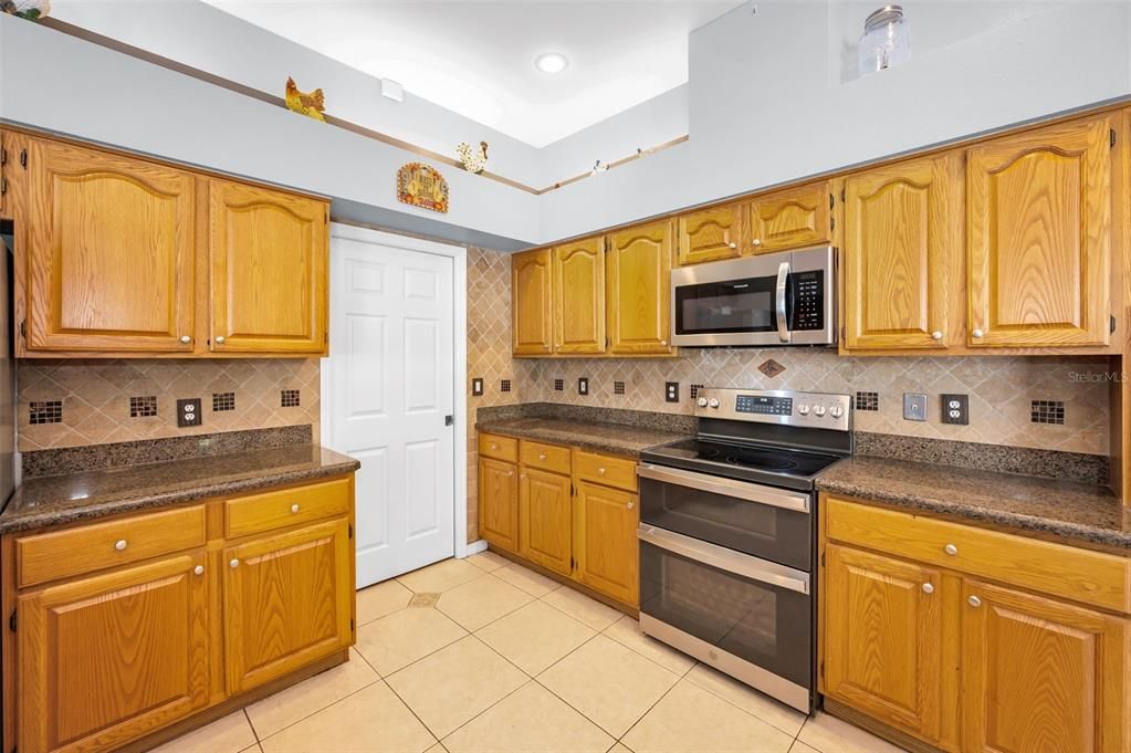 Interior, Kitchen, Recessed Lighting