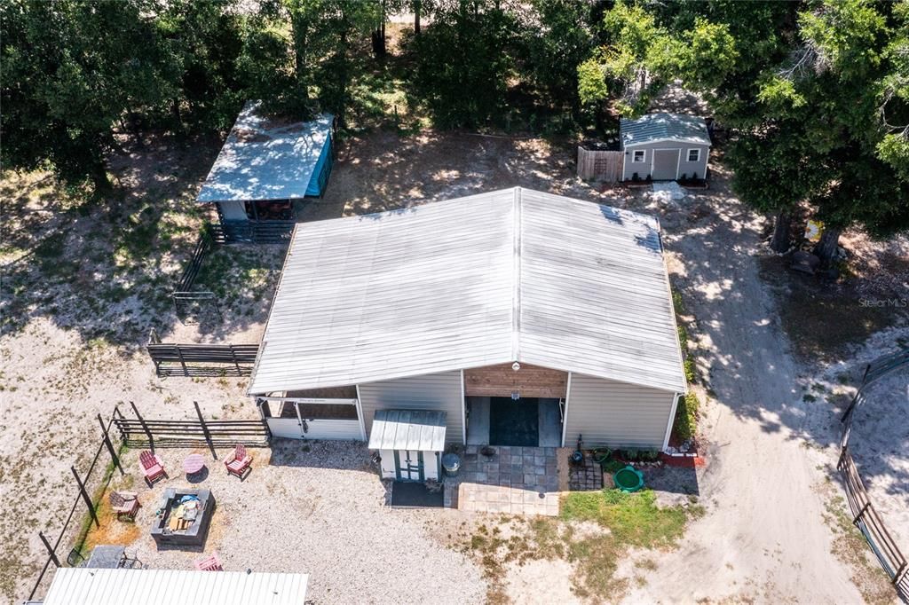Exterior, Drone