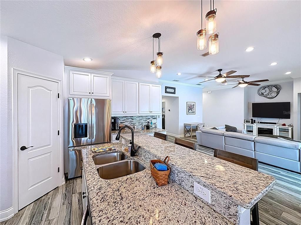 Interior, Kitchen, Living room, Pendant Lights, Recessed Lighting, Stainless Steel Appliances, Wood Texture Flooring