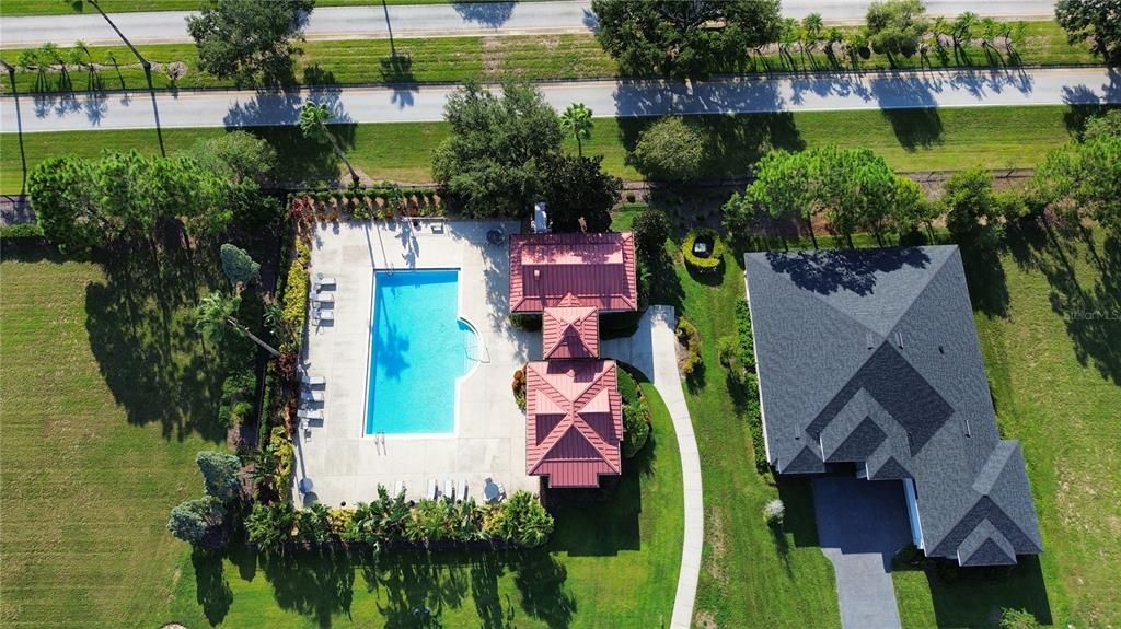 Exterior, Drone