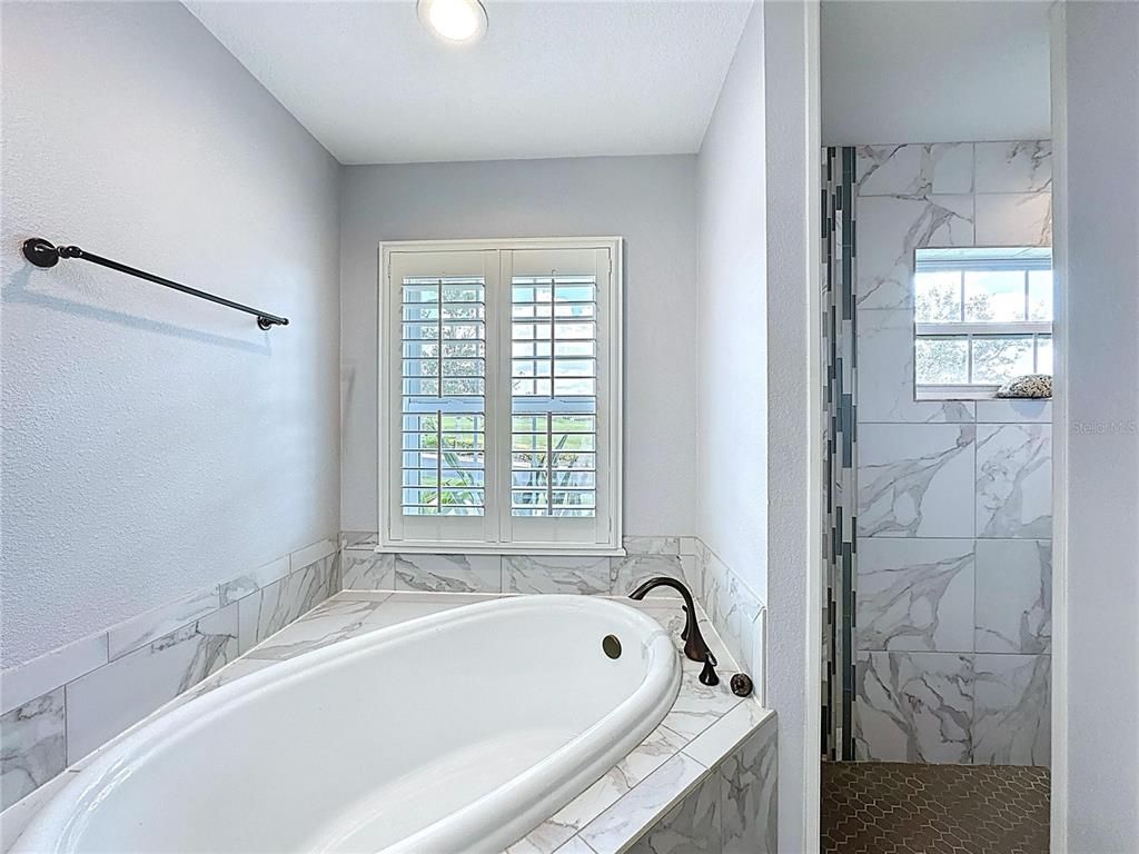 Bathroom, Interior, Marble Walls, Recessed Lighting