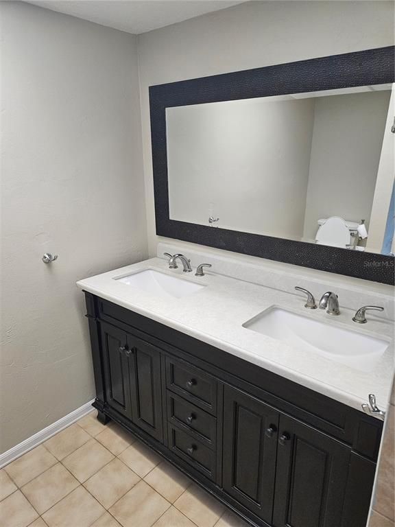 Bathroom, Dual Sink Vanities, Interior
