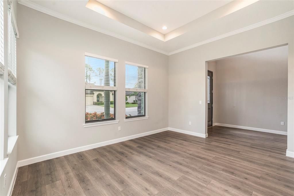 Empty room, Interior, Recessed Lighting, Wood Texture Flooring