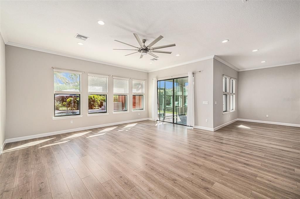Empty room, Interior, Recessed Lighting, Wood Texture Flooring