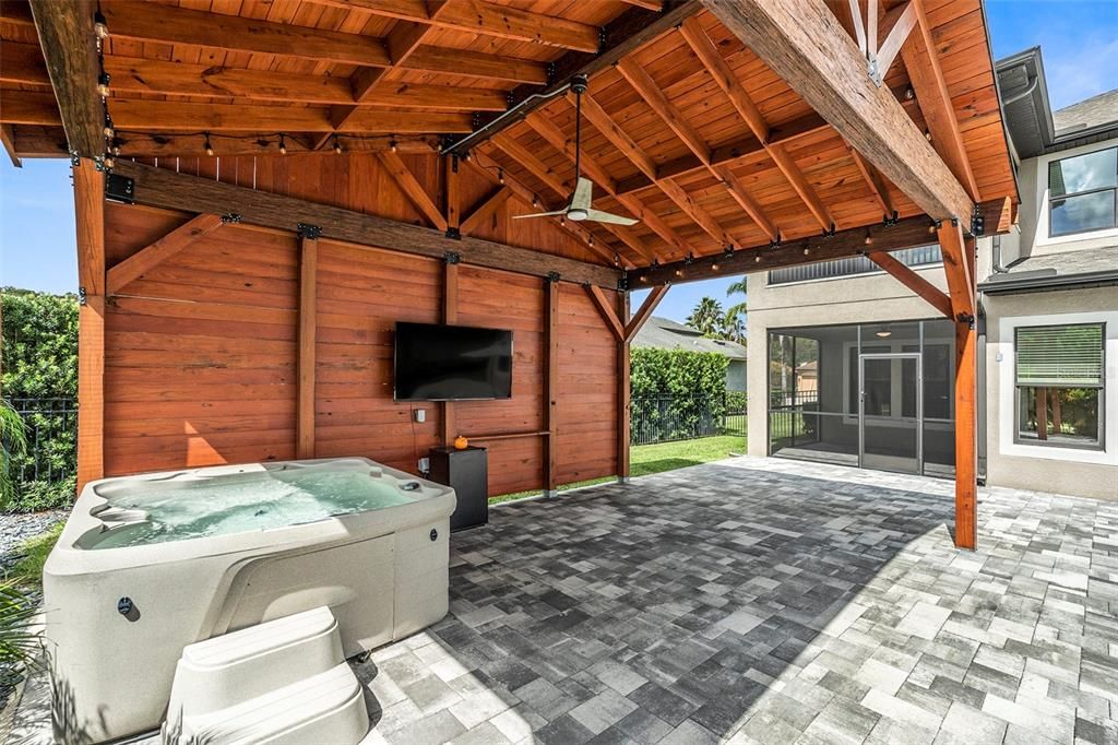 Exterior, Hot Tub