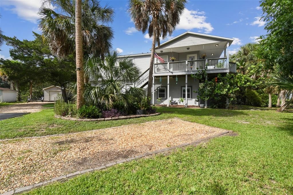 Backyard, Exterior
