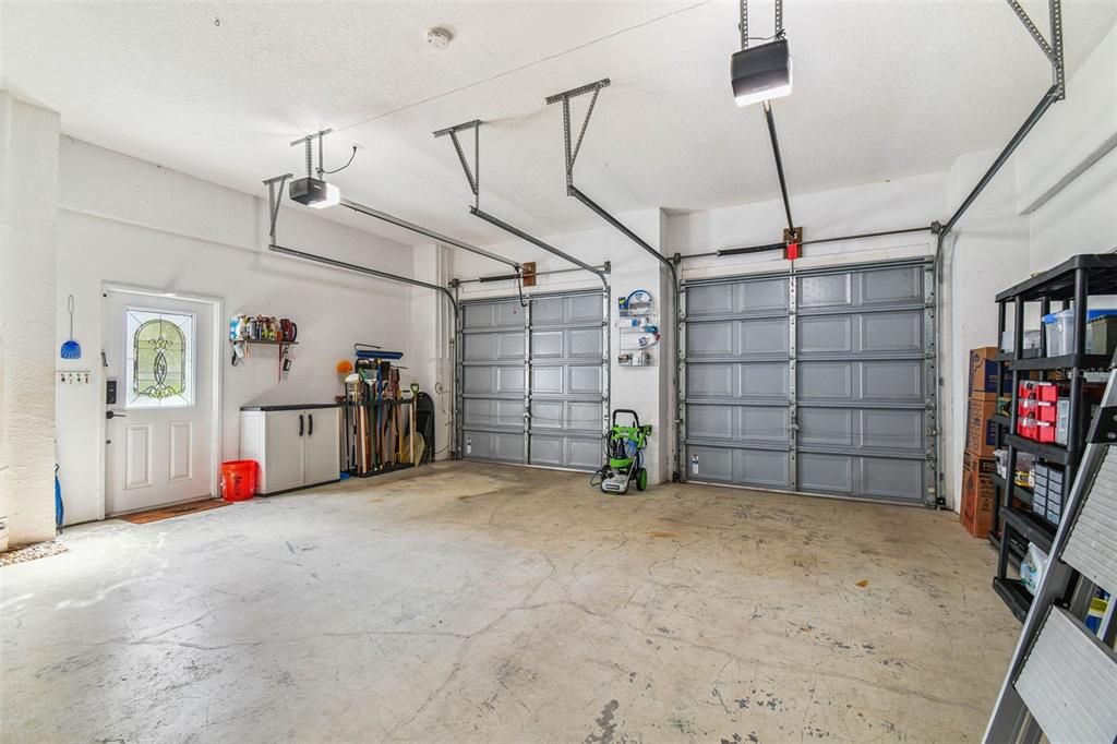 Garage, Interior