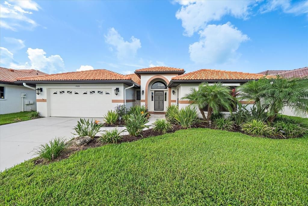 Attached, Backyard, Exterior, Facade, Mediterranean