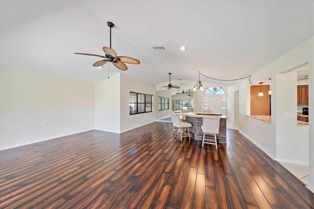 Dining room, Interior, Kitchen, Pendant Lights, Recessed Lighting, Wood Texture Flooring