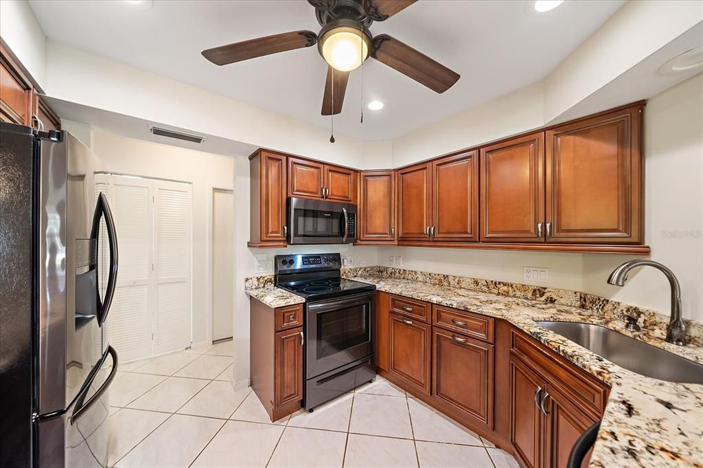 Interior, Kitchen, Recessed Lighting