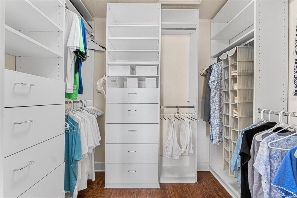 Interior, Walk-in Closets, Wood Texture Flooring