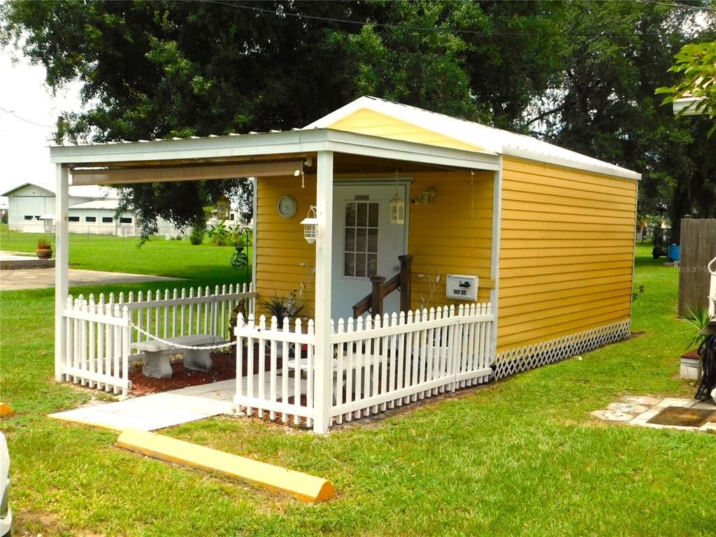 Backyard, Exterior