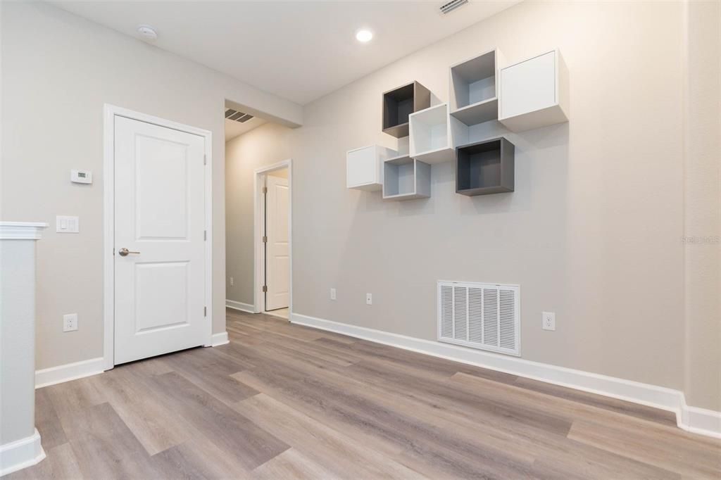 Empty room, Interior, Recessed Lighting, Wood Texture Flooring