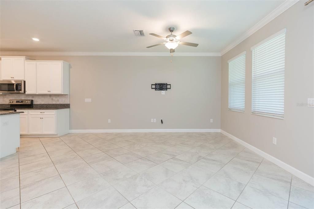 Empty room, Interior, Kitchen, Recessed Lighting