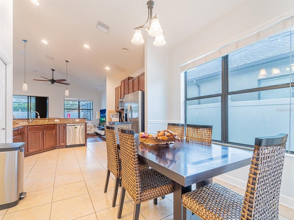 Dining room, Interior, Kitchen, Pendant Lights, Recessed Lighting, Stainless Steel Appliances