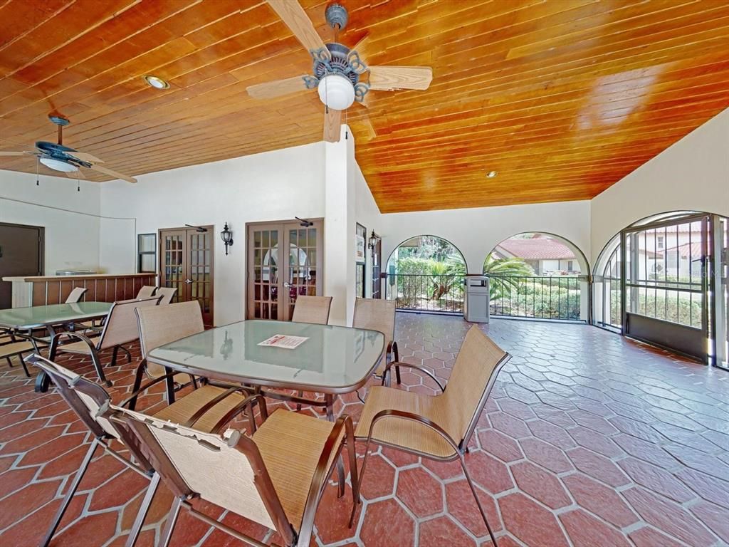 Dining room, Interior, Recessed Lighting, Wooden Ceilings