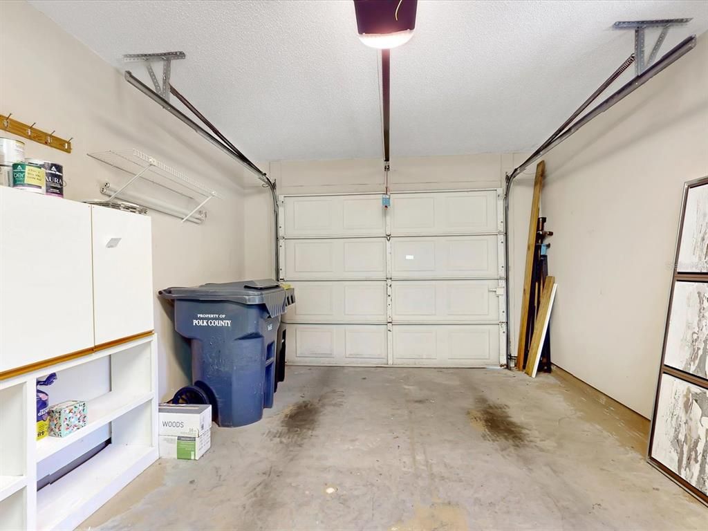 Garage, Interior
