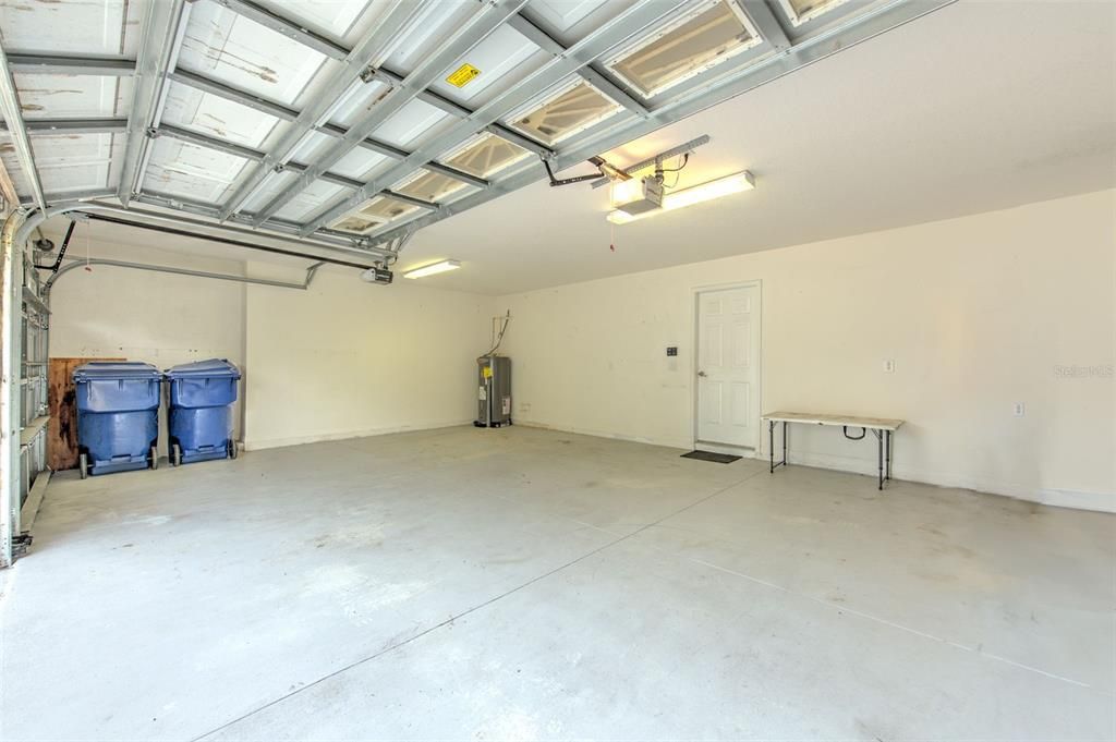 Garage, Interior