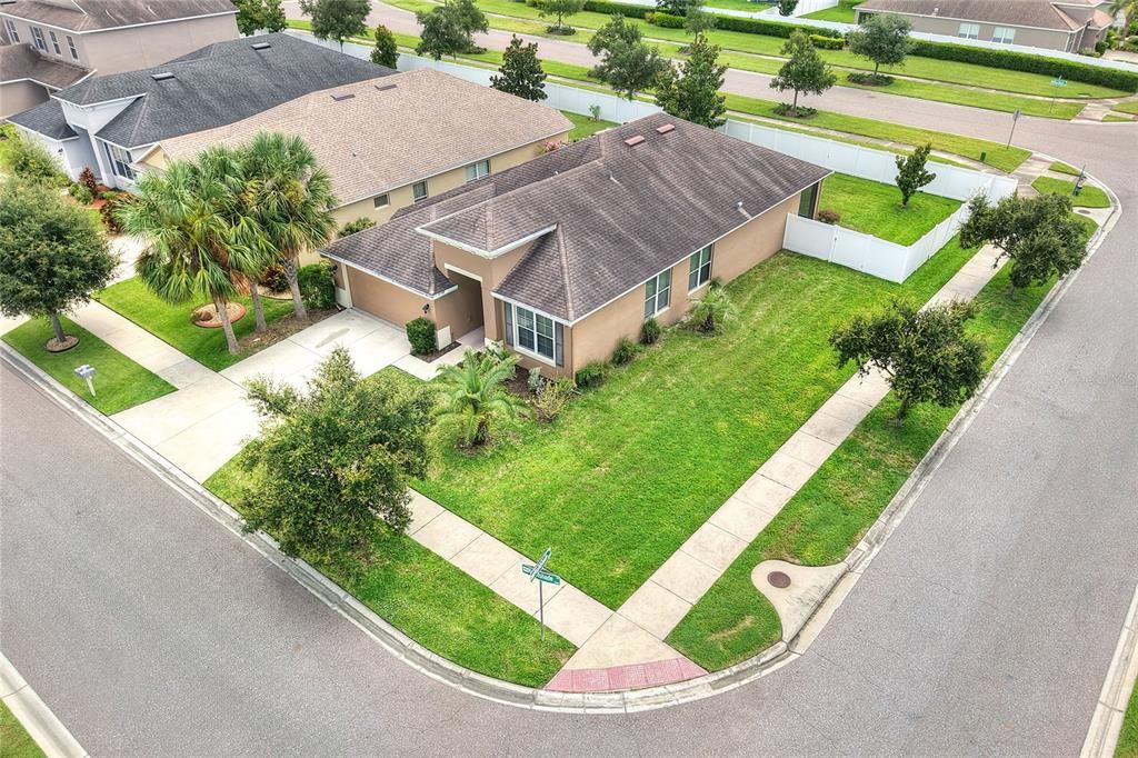Exterior, Drone