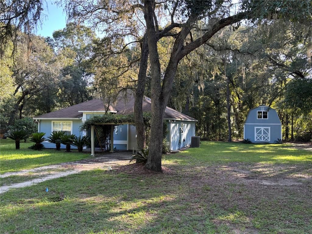 Backyard, Exterior