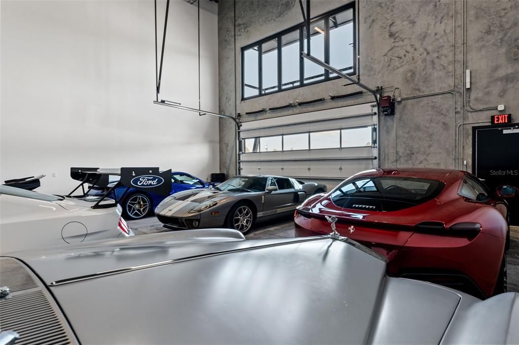 Garage, Interior