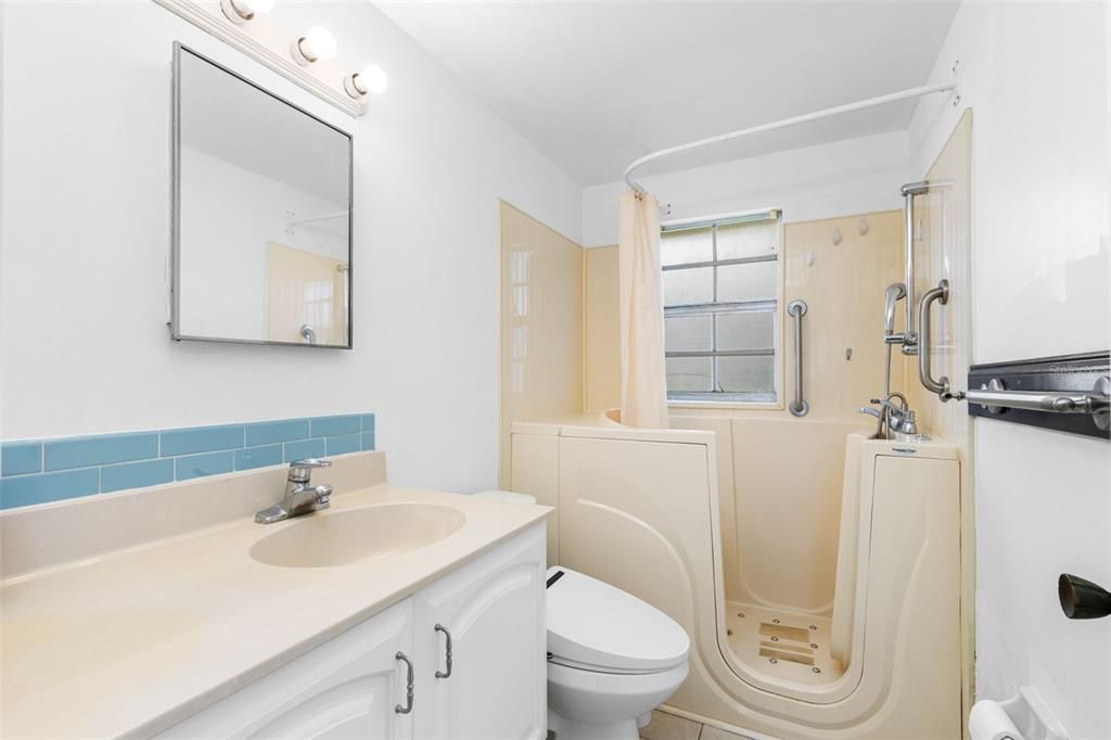 Bathroom, Interior