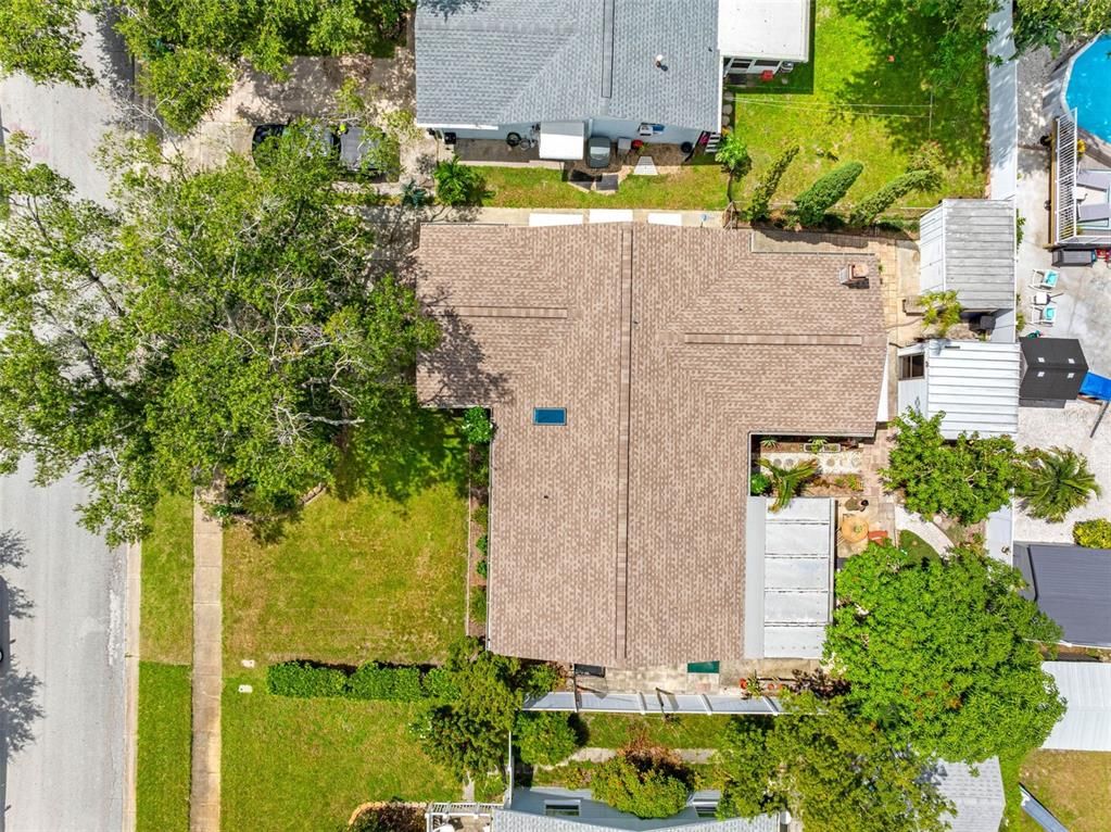 Exterior, Drone
