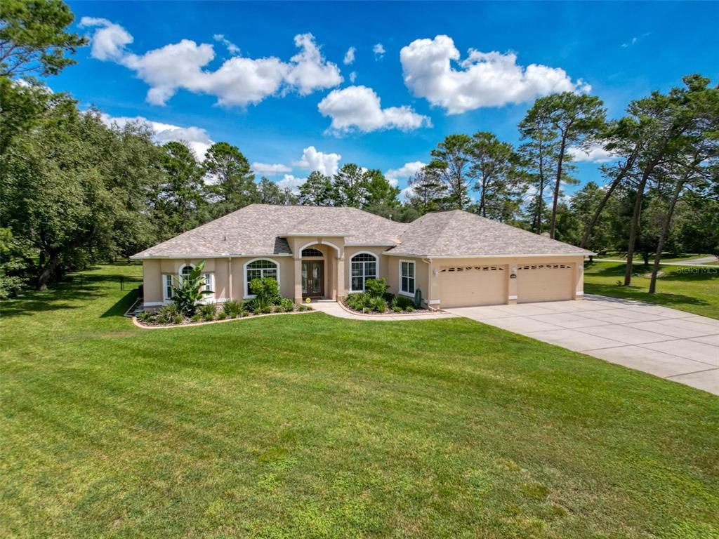 Attached, Backyard, Exterior, Facade, French Provincial