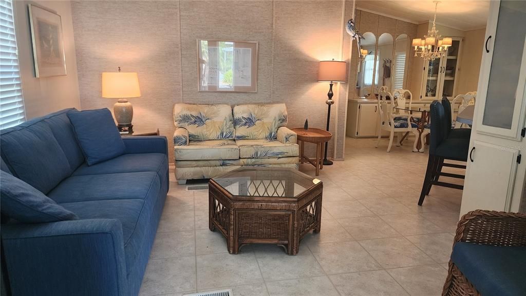 Chandelier, Dining room, Interior, Living room