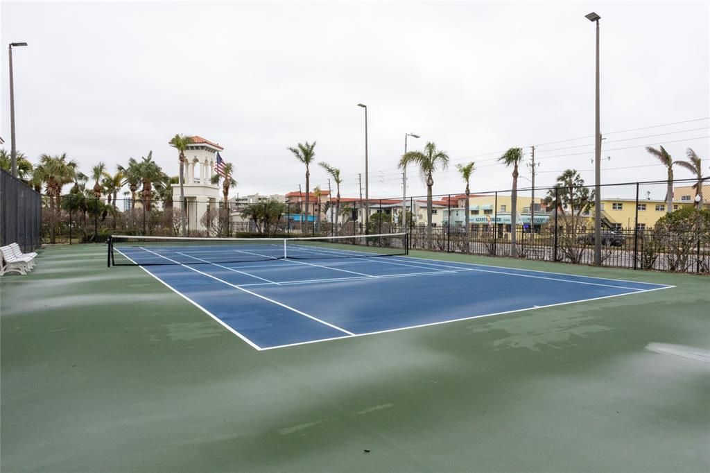Exterior, Tennis Courts