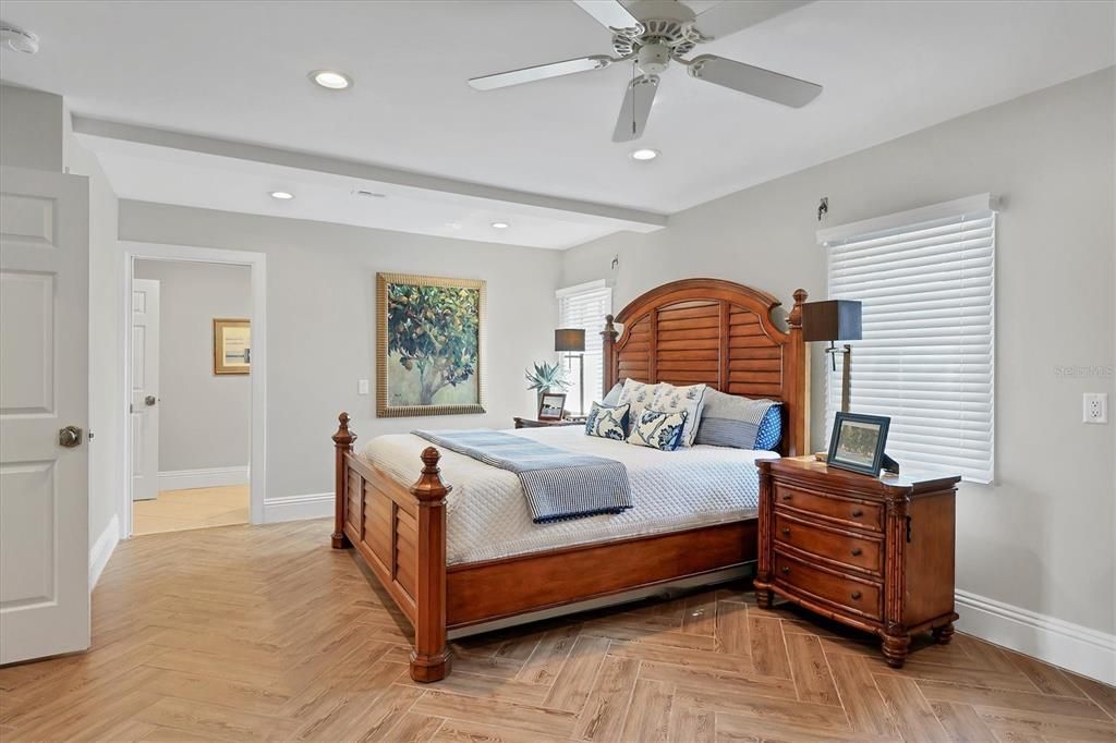 Bedroom, Interior, Recessed Lighting, Wood Texture Flooring