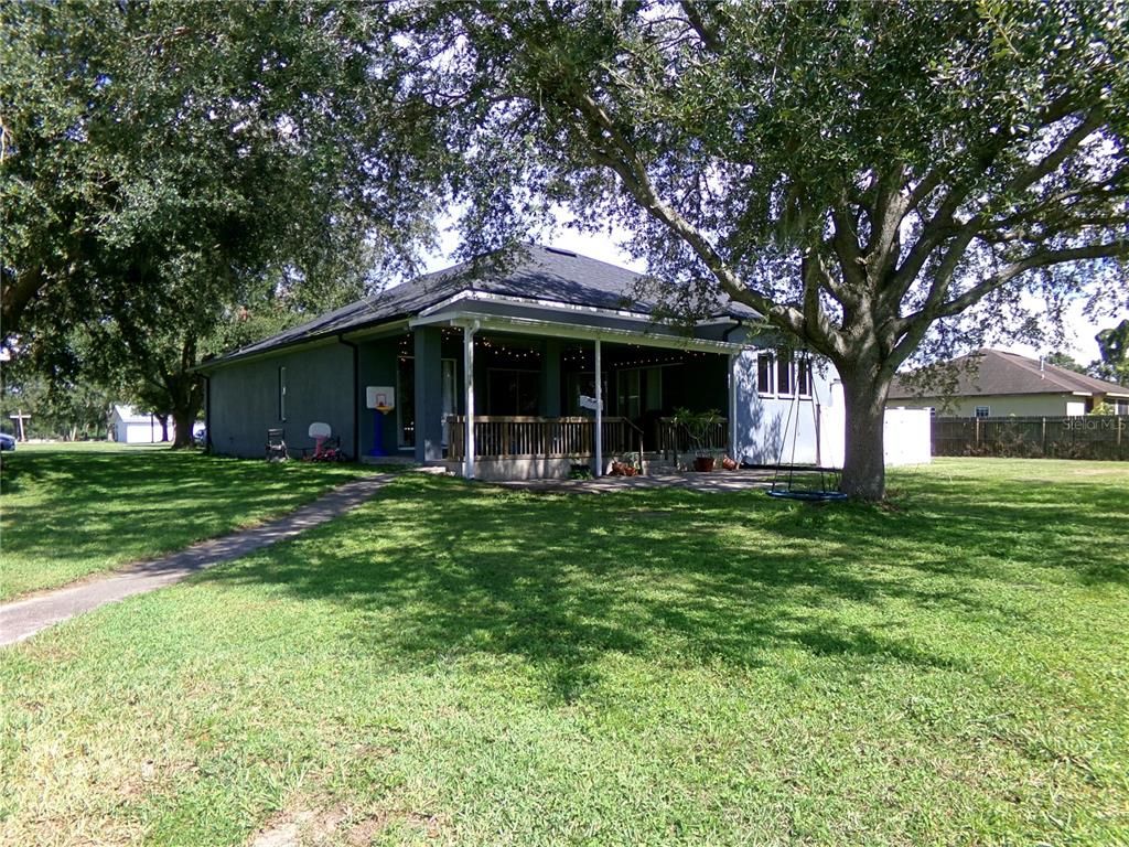 Backyard, Exterior