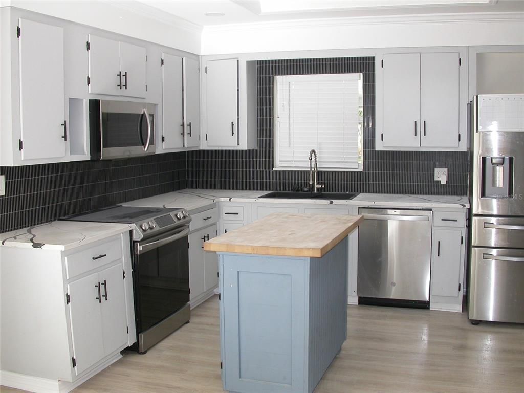 Interior, Kitchen, Stainless Steel Appliances, Wood Texture Flooring