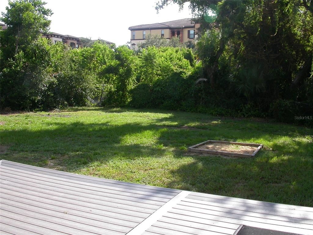 Backyard, Exterior
