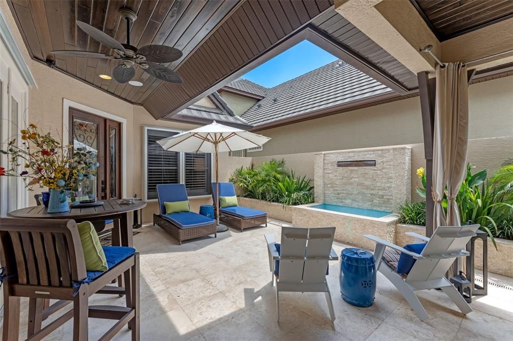 Exterior, Pool