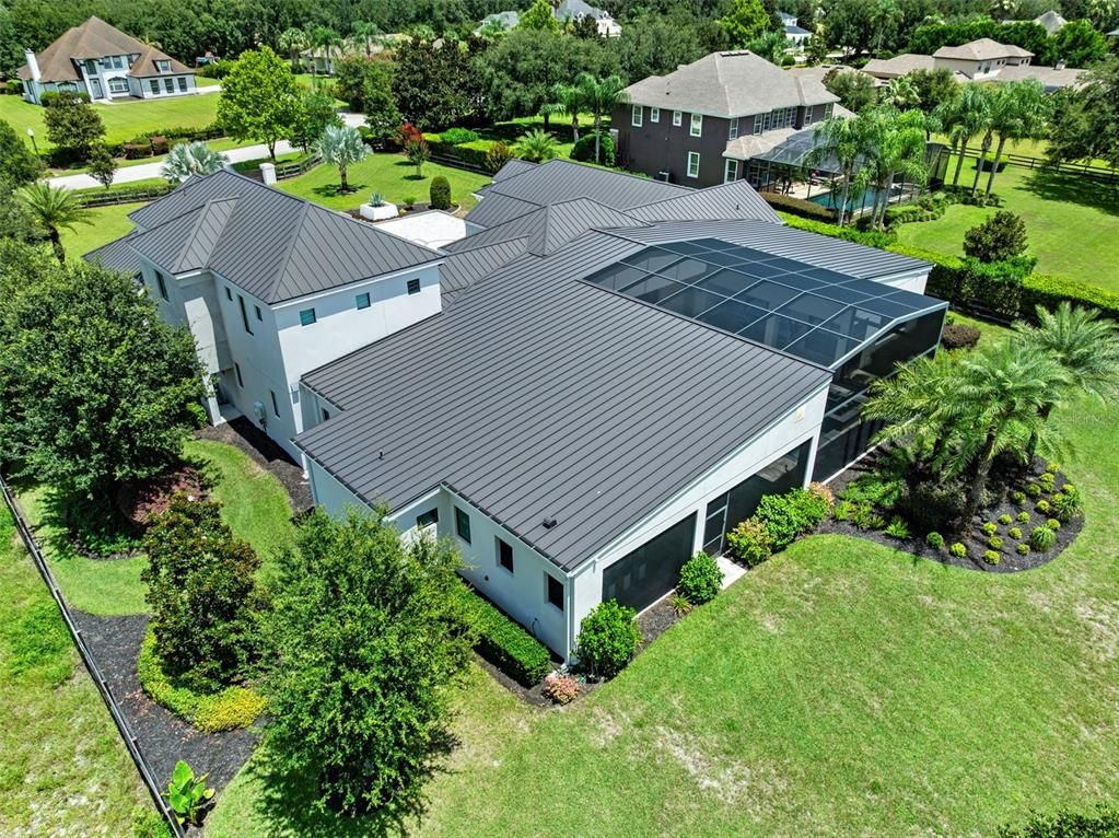Exterior, Drone