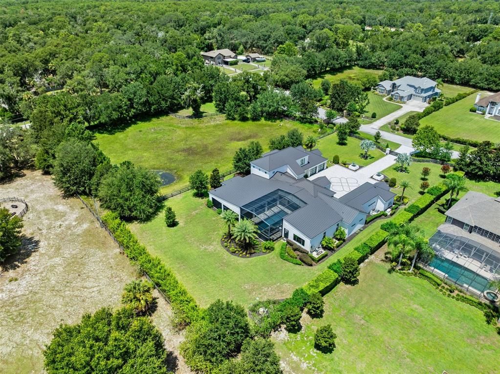 Exterior, Drone
