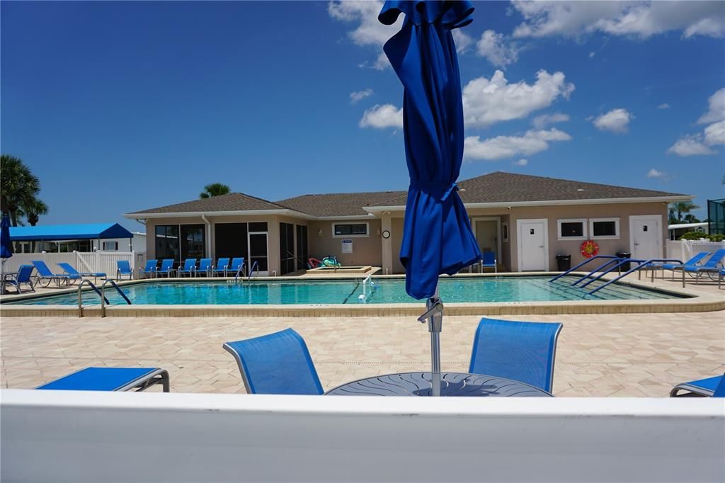 Exterior, Pool