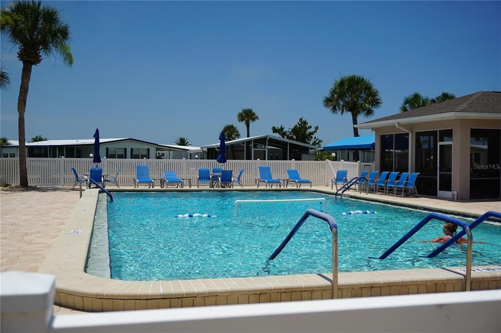 Exterior, Pool