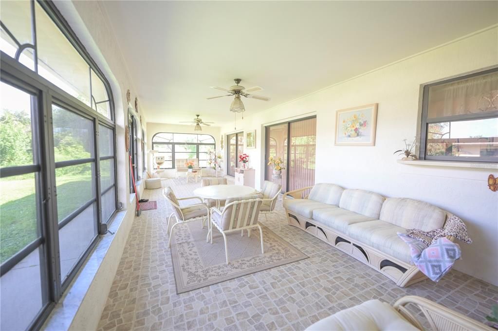 Dining room, Interior, Living room, Sun Room