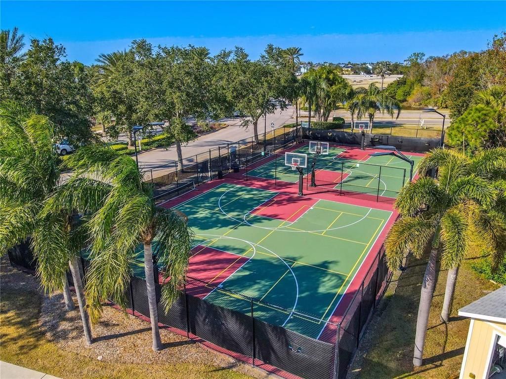 Exterior, Tennis Courts