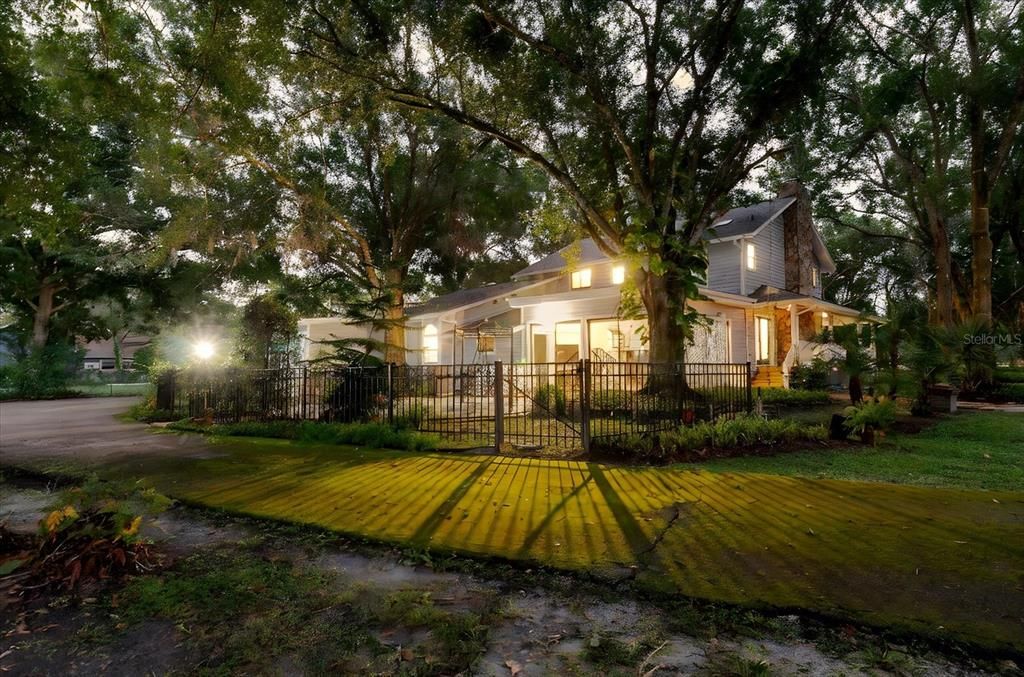 Backyard, Exterior
